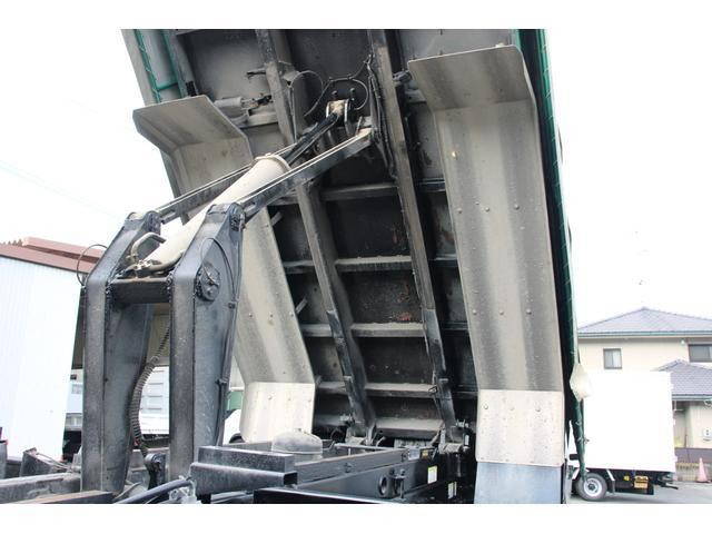 いすゞギガダンプ大型（10t）[写真13]