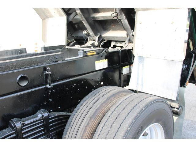 いすゞギガダンプ大型（10t）[写真15]