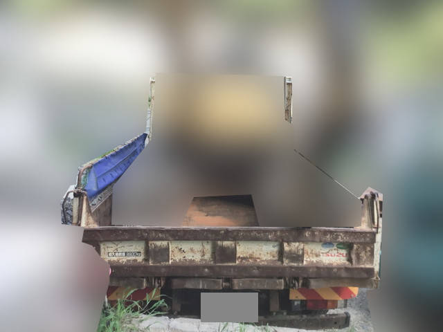 いすゞフォワードダンプ中型（4t）[写真06]