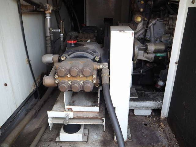 三菱ふそうキャンター高圧洗浄車小型（2t・3t）[写真17]