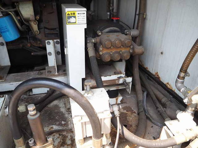 三菱ふそうキャンター高圧洗浄車小型（2t・3t）[写真29]