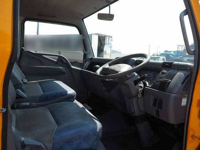 三菱ふそうキャンター高圧洗浄車小型（2t・3t）[写真38]