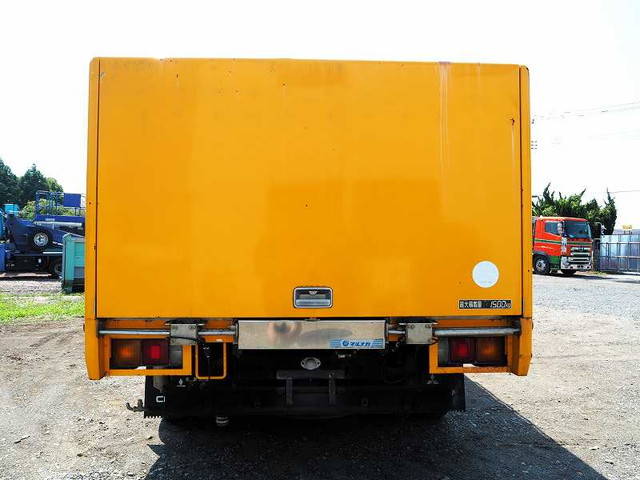 三菱ふそうキャンター高圧洗浄車小型（2t・3t）[写真06]