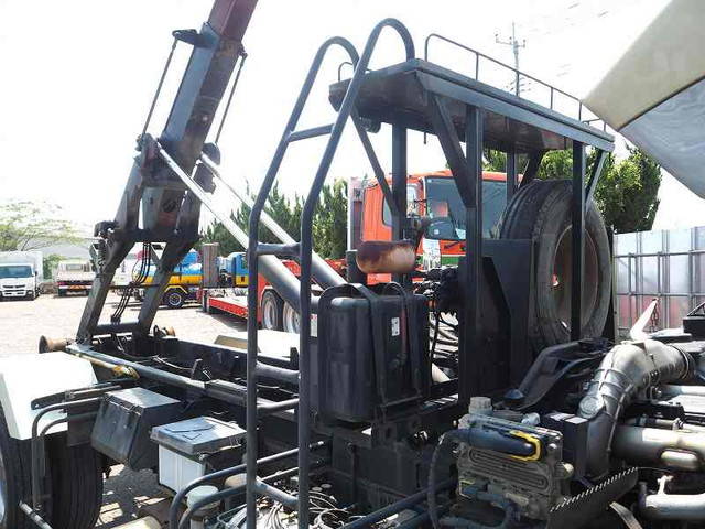 三菱ふそうファイターコンテナ専用車中型（4t）[写真15]