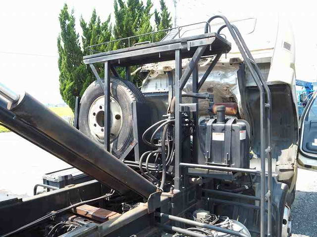 三菱ふそうファイターコンテナ専用車中型（4t）[写真22]