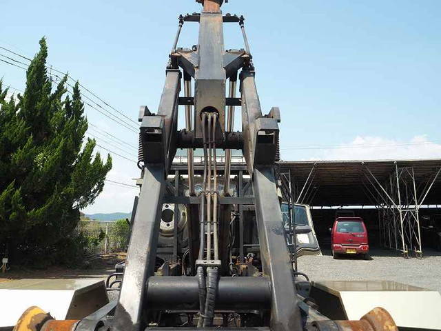 三菱ふそうファイターコンテナ専用車中型（4t）[写真24]