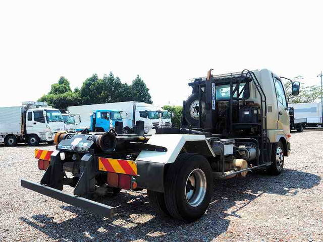 三菱ふそうファイターコンテナ専用車中型（4t）[写真04]