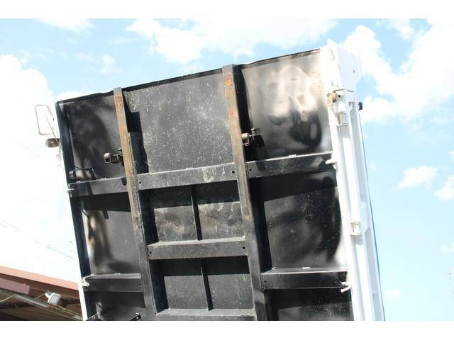 いすゞエルフダンプ小型（2t・3t）[写真15]