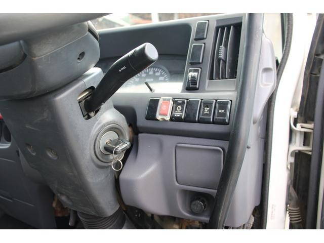 いすゞエルフダンプ小型（2t・3t）[写真32]