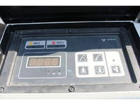 いすゞエルフ高所作業車小型（2t・3t）[写真16]