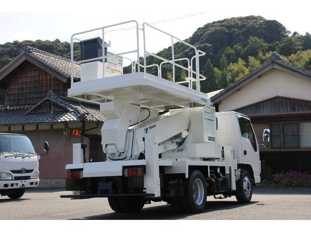 いすゞエルフ高所作業車小型（2t・3t）[写真04]