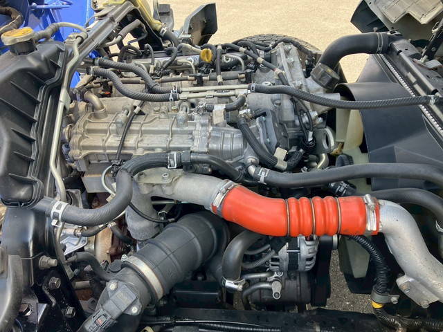 三菱ふそうキャンタークレーン4段小型（2t・3t）[写真19]