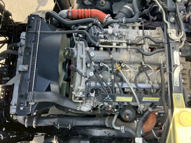 三菱ふそうキャンタークレーン4段小型（2t・3t）[写真20]