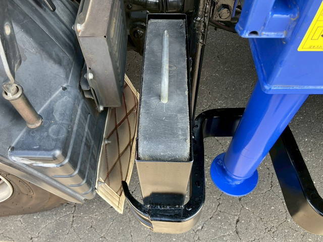 三菱ふそうキャンタークレーン4段小型（2t・3t）[写真32]