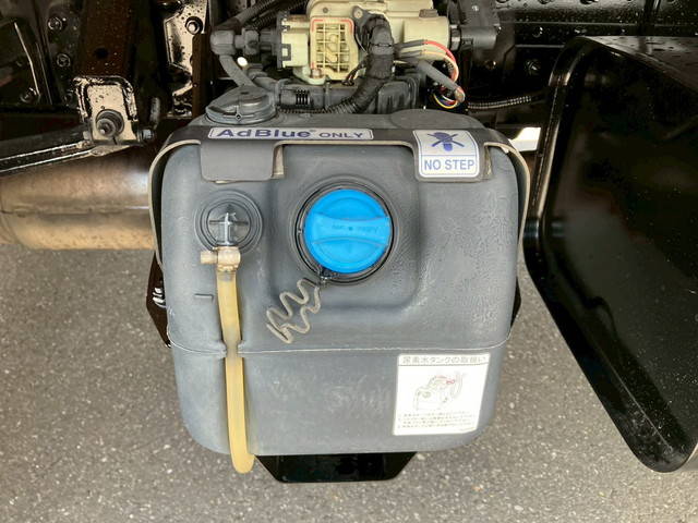 三菱ふそうキャンタークレーン4段小型（2t・3t）[写真37]