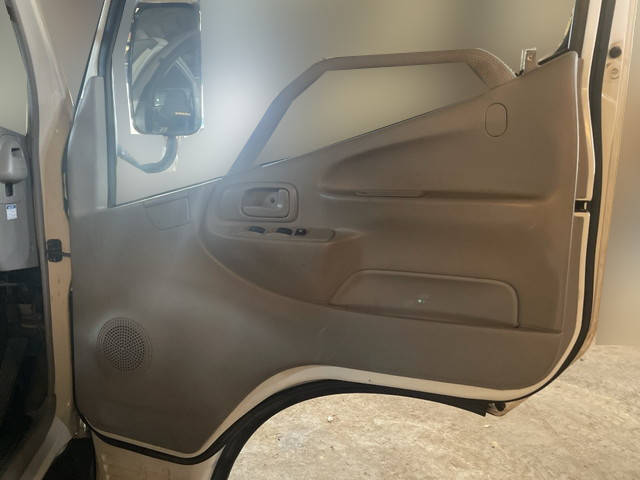 トヨタダイナ平ボディ小型（2t・3t）[写真16]