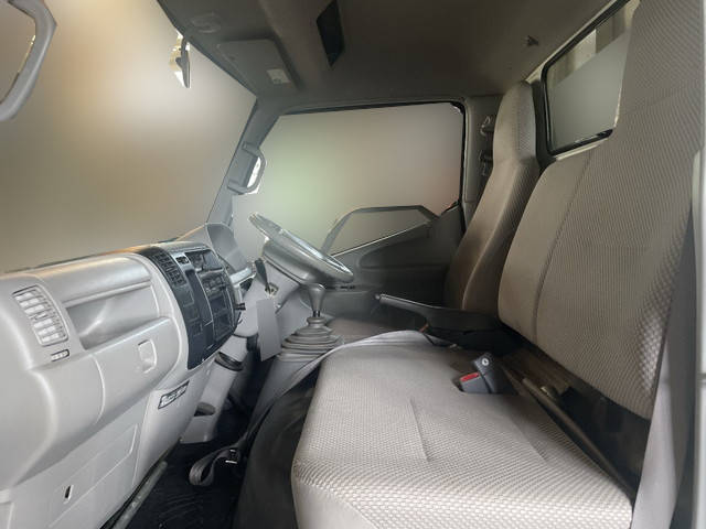 トヨタダイナ平ボディ小型（2t・3t）[写真17]