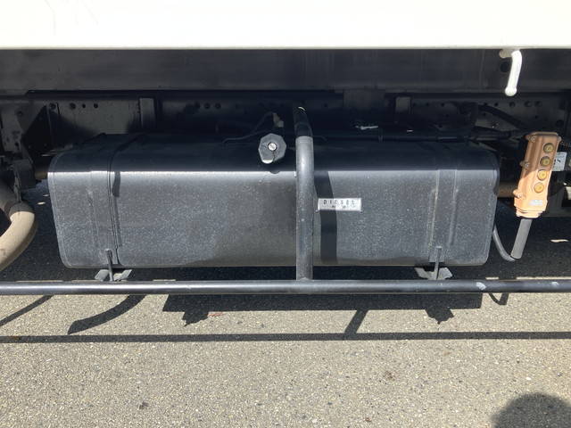 三菱ふそうキャンターセーフティローダー小型（2t・3t）[写真20]