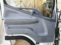 三菱ふそうキャンターセーフティローダー小型（2t・3t）[写真29]