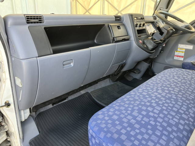 三菱ふそうキャンターセーフティローダー小型（2t・3t）[写真31]