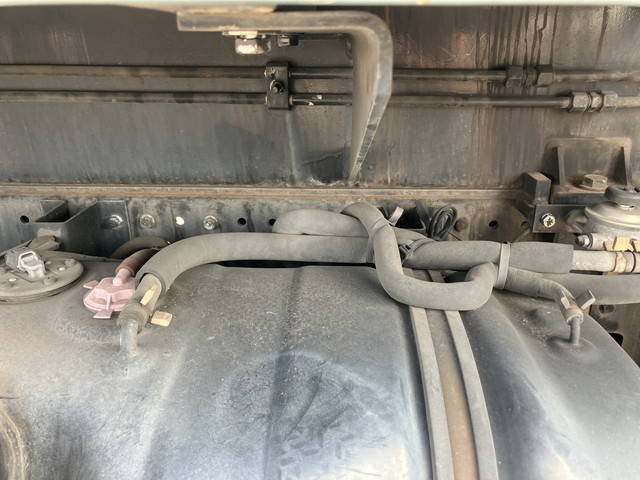 いすゞエルフ高所作業車小型（2t・3t）[写真24]