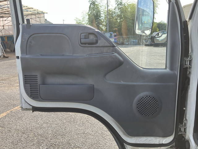 いすゞエルフ高所作業車小型（2t・3t）[写真29]