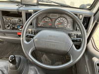 いすゞエルフ高所作業車小型（2t・3t）[写真37]