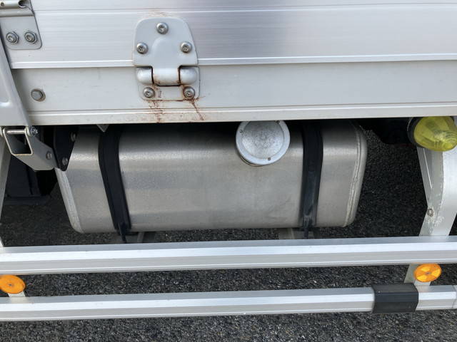 UDトラックスコンドルアルミウイング中型（4t）[写真21]