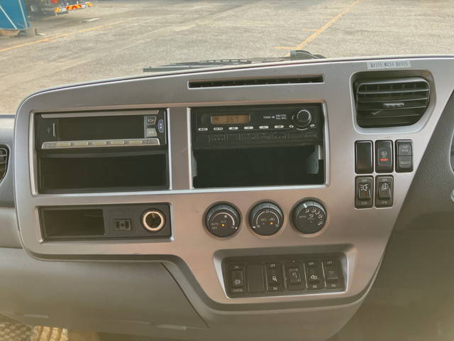 UDトラックスコンドルアルミウイング中型（4t）[写真38]