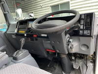 いすゞエルフアルミバン小型（2t・3t）[写真22]