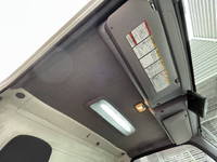 いすゞエルフアルミバン小型（2t・3t）[写真25]