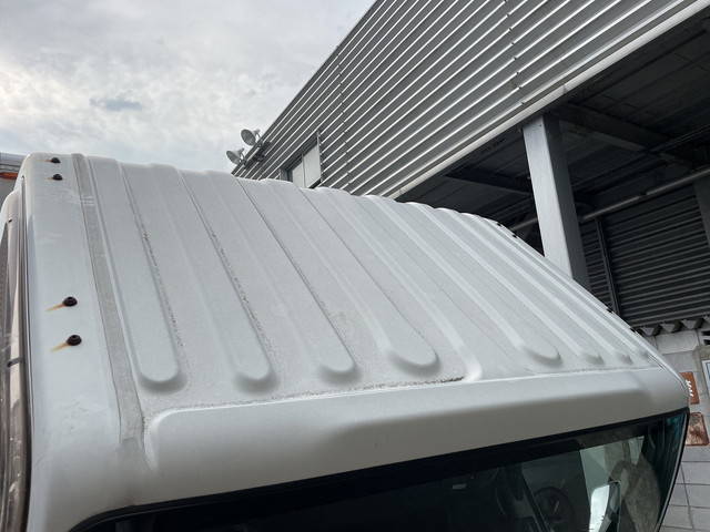 いすゞエルフアルミバン小型（2t・3t）[写真03]