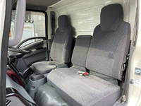 いすゞエルフアルミバン小型（2t・3t）[写真36]