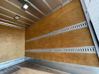 いすゞエルフアルミバン小型（2t・3t）[写真05]