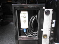 三菱ふそうキャンターアルミブロック小型（2t・3t）[写真11]