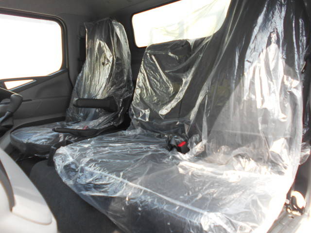 三菱ふそうキャンターアルミブロック小型（2t・3t）[写真24]