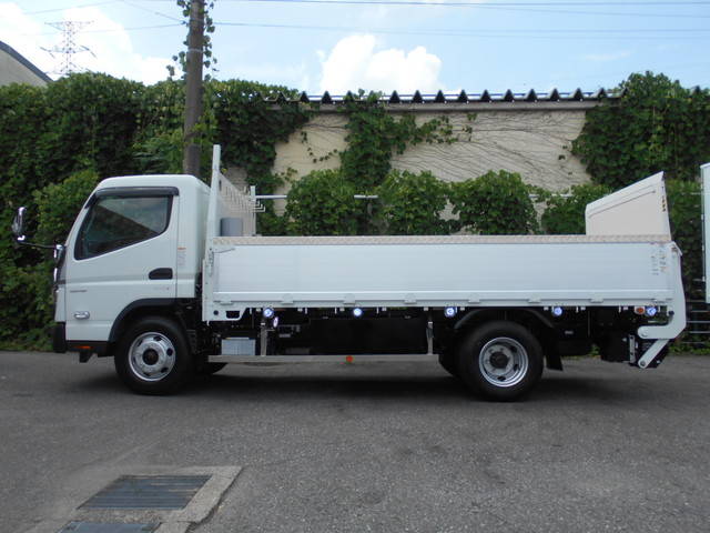 三菱ふそうキャンターアルミブロック小型（2t・3t）[写真06]