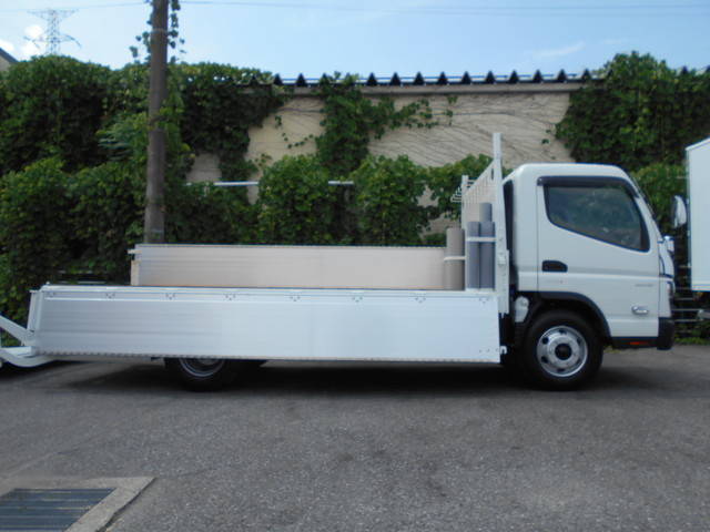 三菱ふそうキャンターアルミブロック小型（2t・3t）[写真07]