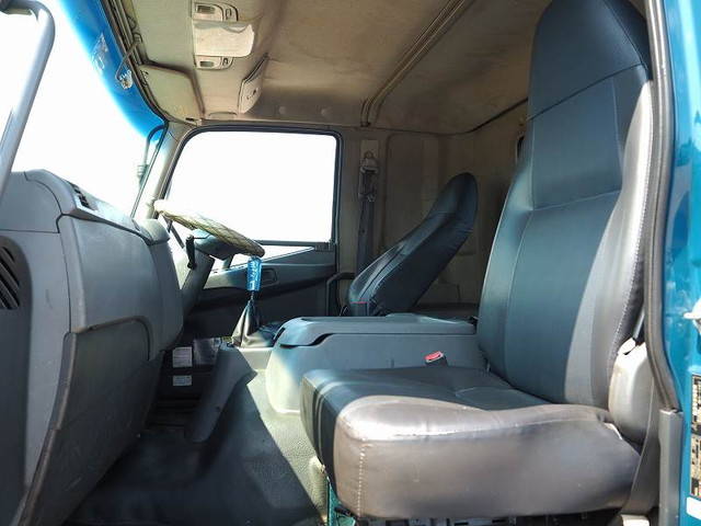 三菱ふそうファイタークレーン6段増トン（6t・8t）[写真32]