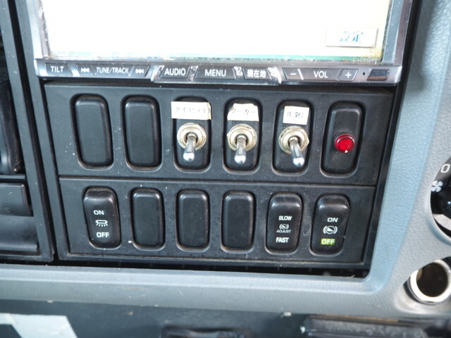 三菱ふそうファイターセルフクレーン6段増トン（6t・8t）[写真33]