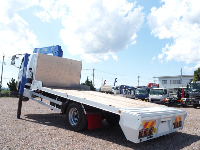 三菱ふそうファイターセルフクレーン6段増トン（6t・8t）[写真04]