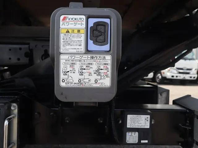 日野デュトロ平ボディ小型（2t・3t）[写真12]