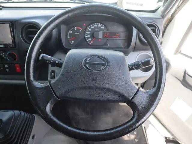 日野デュトロ平ボディ小型（2t・3t）[写真24]