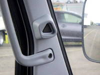 三菱ふそうキャンター平ボディ小型（2t・3t）[写真19]