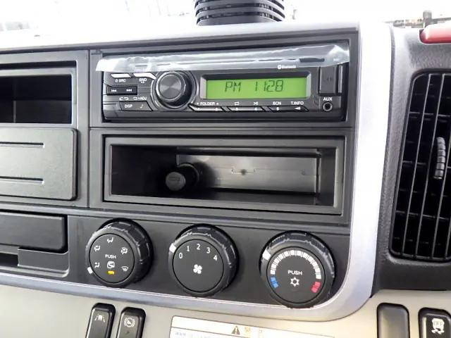 三菱ふそうキャンター平ボディ小型（2t・3t）[写真21]