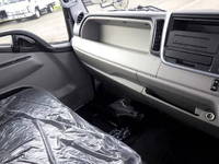 三菱ふそうキャンター平ボディ小型（2t・3t）[写真22]