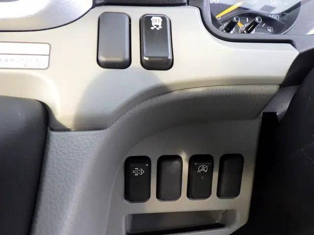 三菱ふそうキャンター平ボディ小型（2t・3t）[写真23]