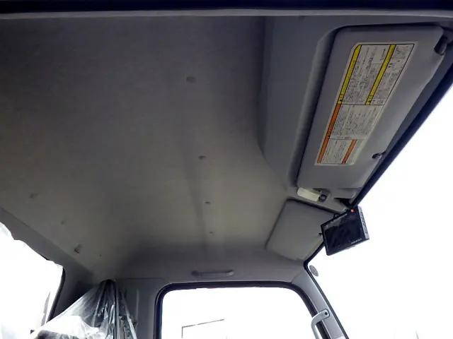 三菱ふそうキャンター平ボディ小型（2t・3t）[写真26]
