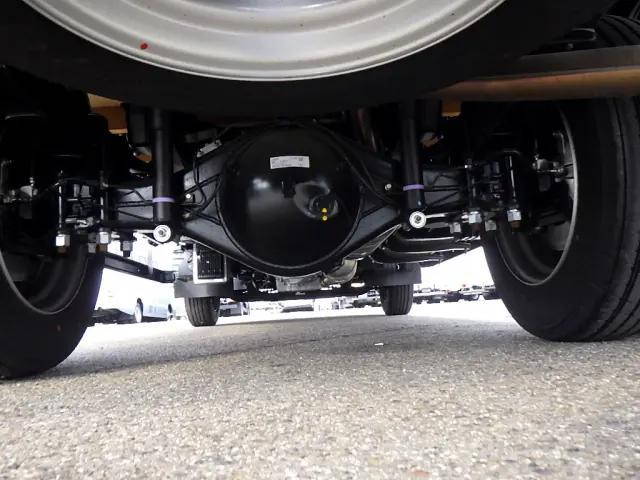 三菱ふそうキャンター平ボディ小型（2t・3t）[写真29]