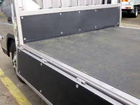 三菱ふそうキャンター平ボディ小型（2t・3t）[写真07]